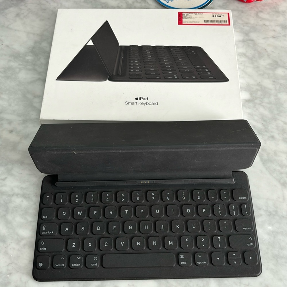 Apple Smart Keyboard MPTL2LL/A for iPad Pro 10.5" Gray